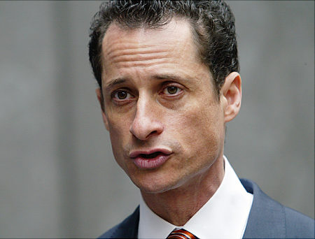 Bigger issues at hand than Weiner’s text-ploits