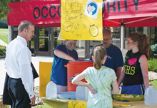 Youngsters learn life lessons via lemonade